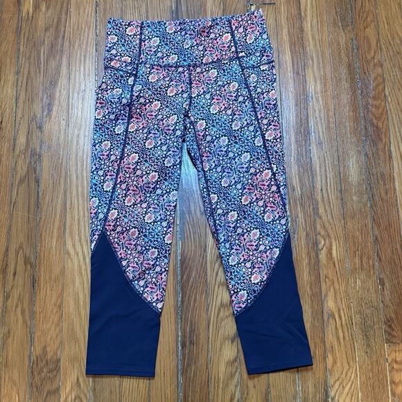 Athleta Leggings Chaturanga Capri Multicolor Size M Gym Yoga - Picture 3 of 8
